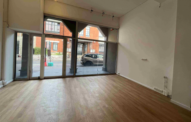 STORYTAIL LOCAL COMMERCIAL MONTROUGE